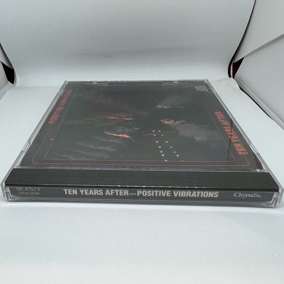 Euc - Ten years After Positive Vibrations Released in 1974 in a case - Picture 2 of 10